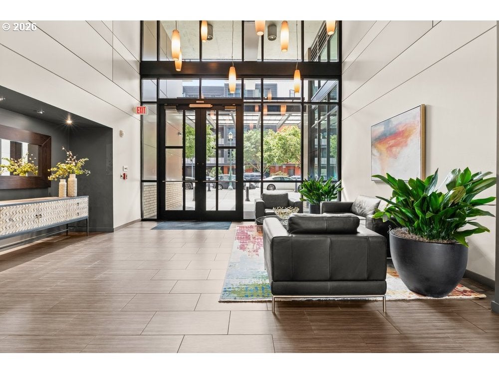 1830 NW RIVERSCAPE ST 801