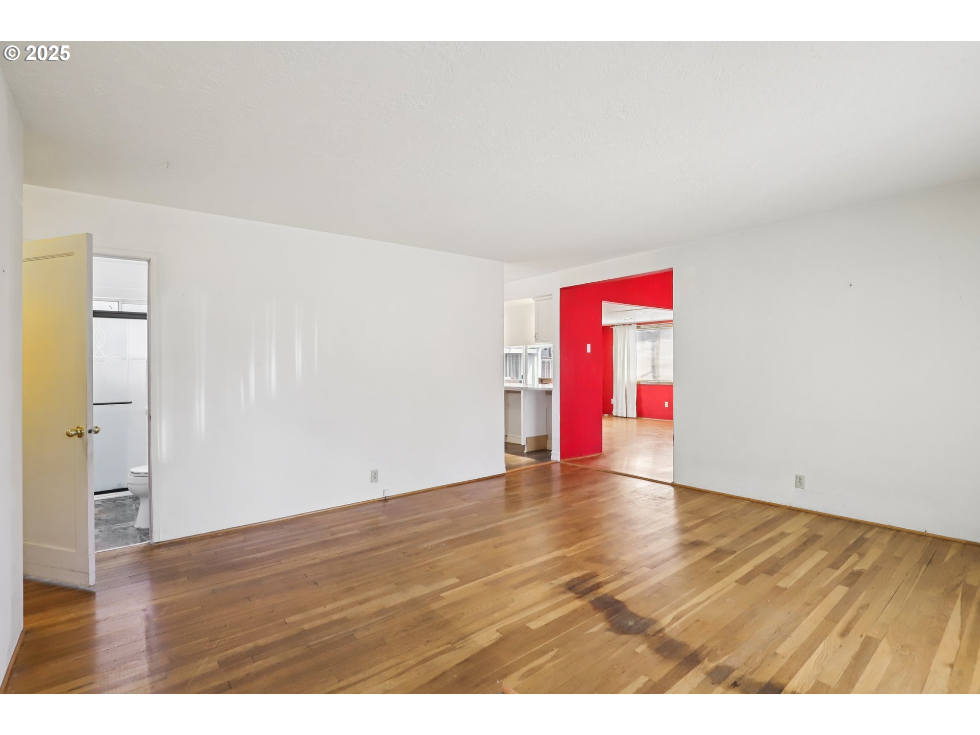 360 W HEREFORD ST
