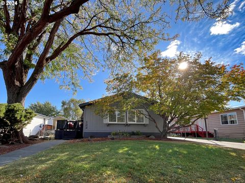 A home in The Dalles