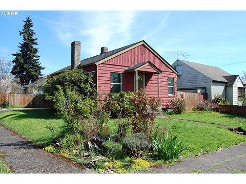 2715 GRANT ST Vancouver WA 98660