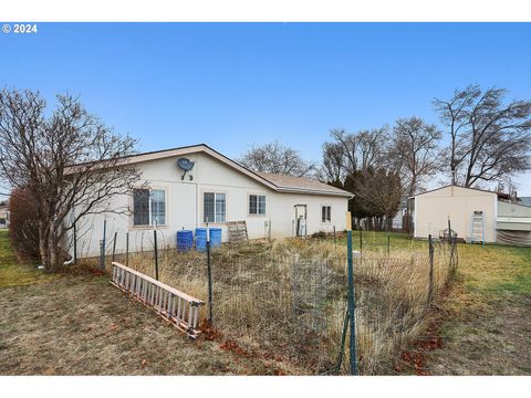 A home in Goldendale