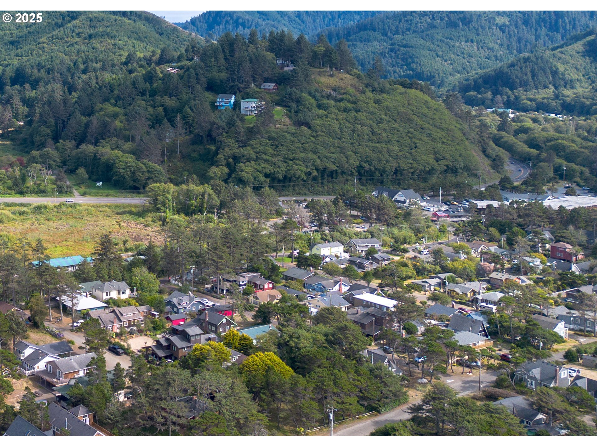 Hilltop Ln