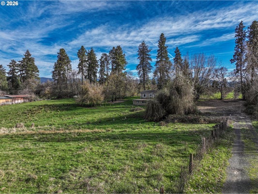 2739 WYEAST RD, HOOD RIVER, OR 97031 - Image 6370cda55d392fe84ee9bd2ba975dd7c/2600486941