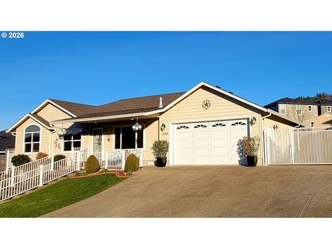 1570 W BASIL ST Roseburg OR 97471