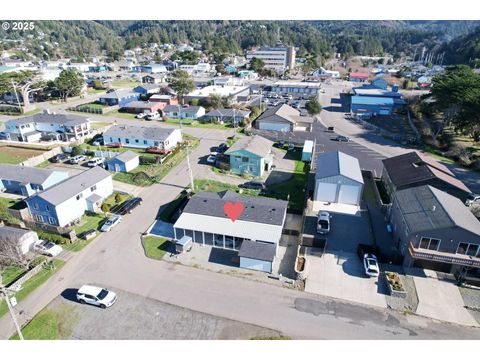 A home in Gold Beach