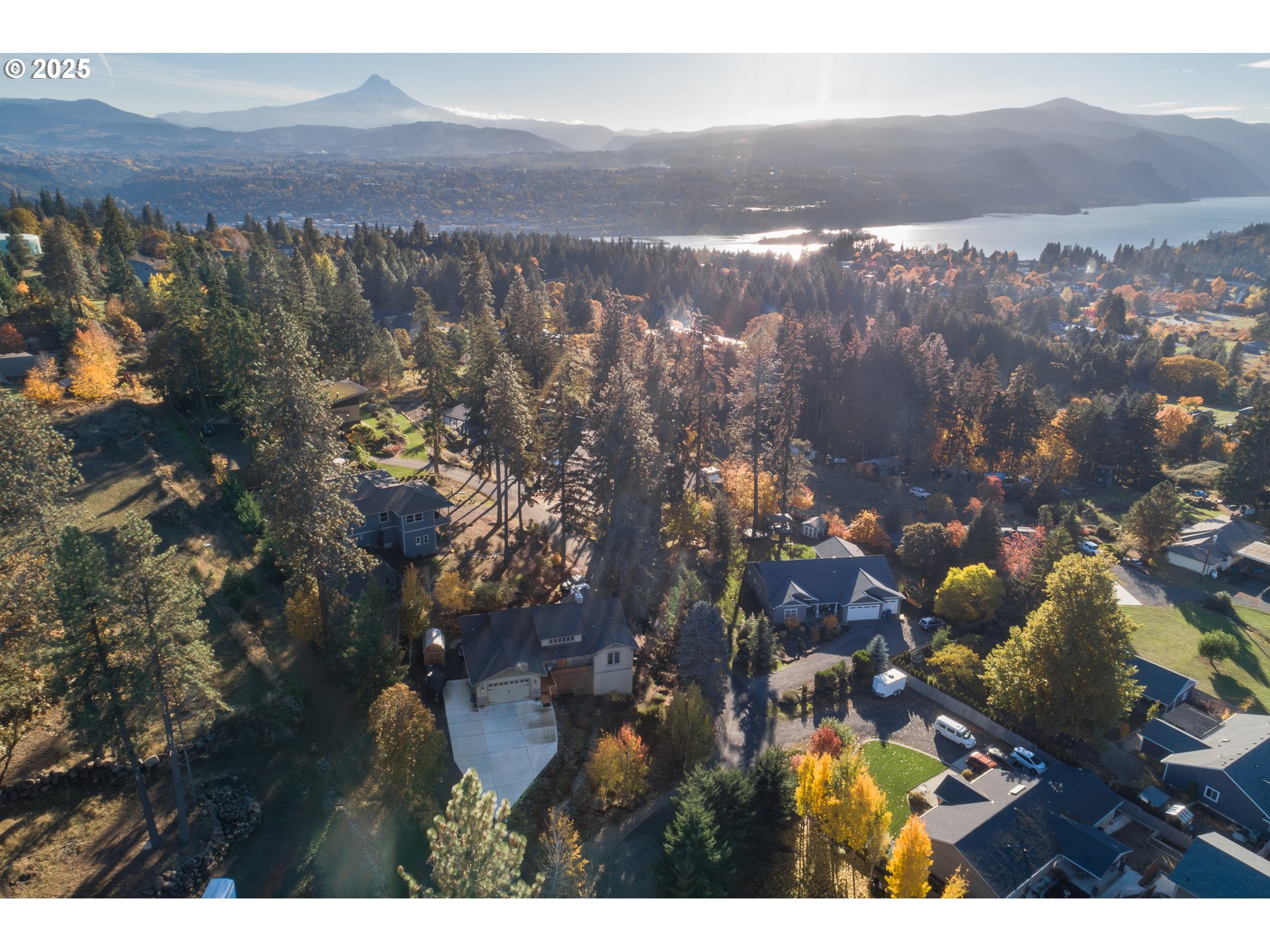 1241 Fruit Valley LN