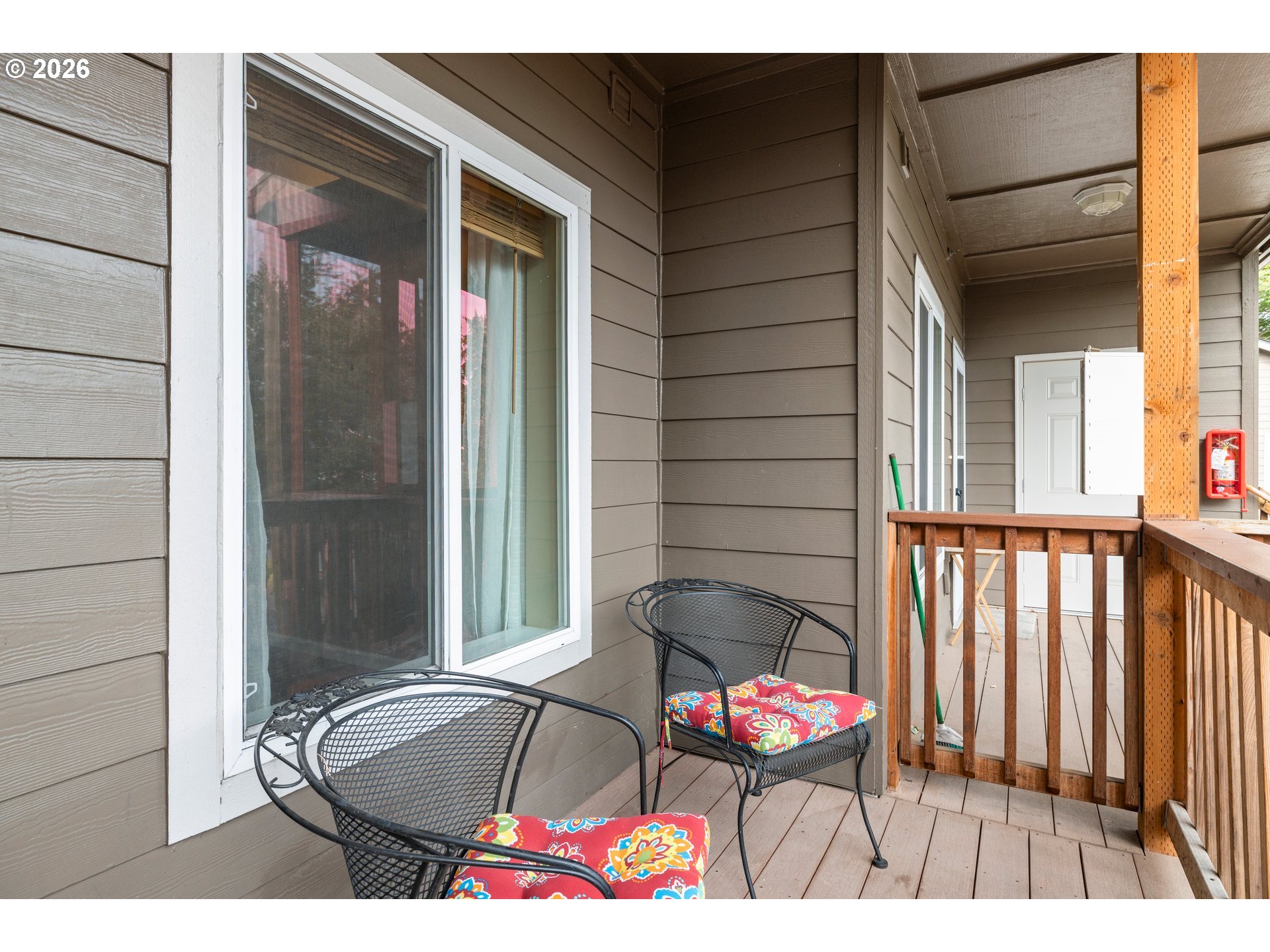 695 SE 197TH AVE