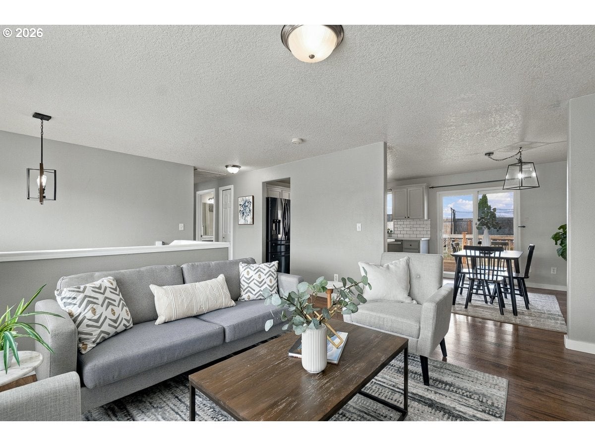 770 SW SCOTSMAN CT