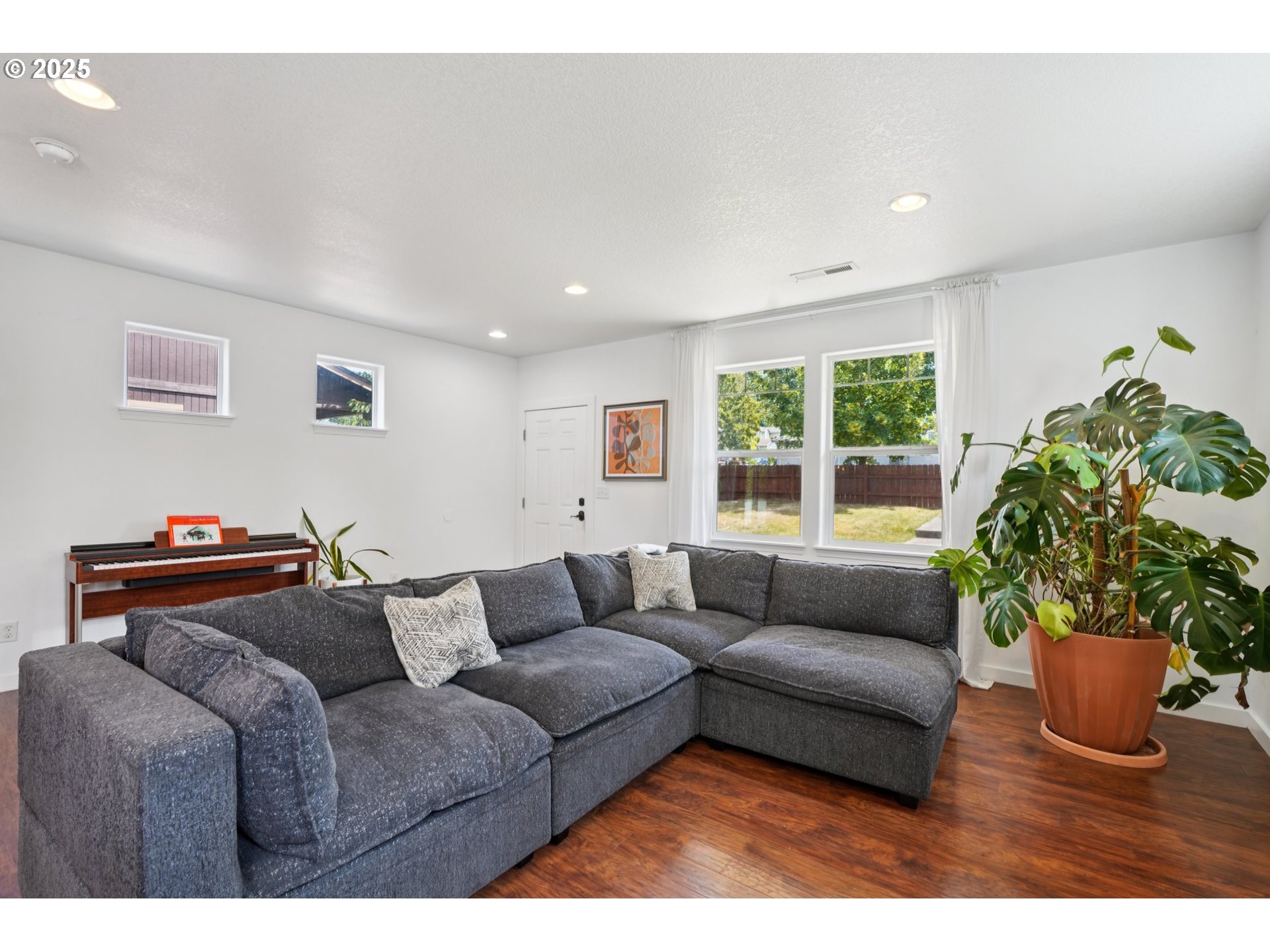 15599 JEWELBERRY AVE