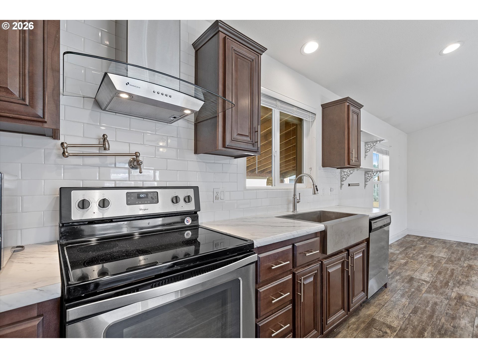 13900 SE HIGHWAY 212 159