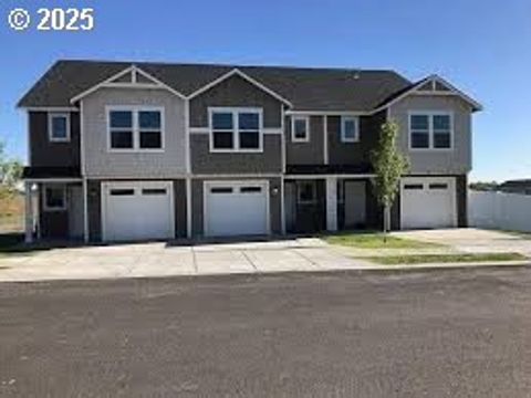 681 E OREGON AVE Hermiston OR 97838