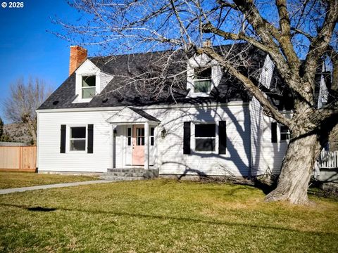 633 SE Hillcrest RD John Day OR 97845