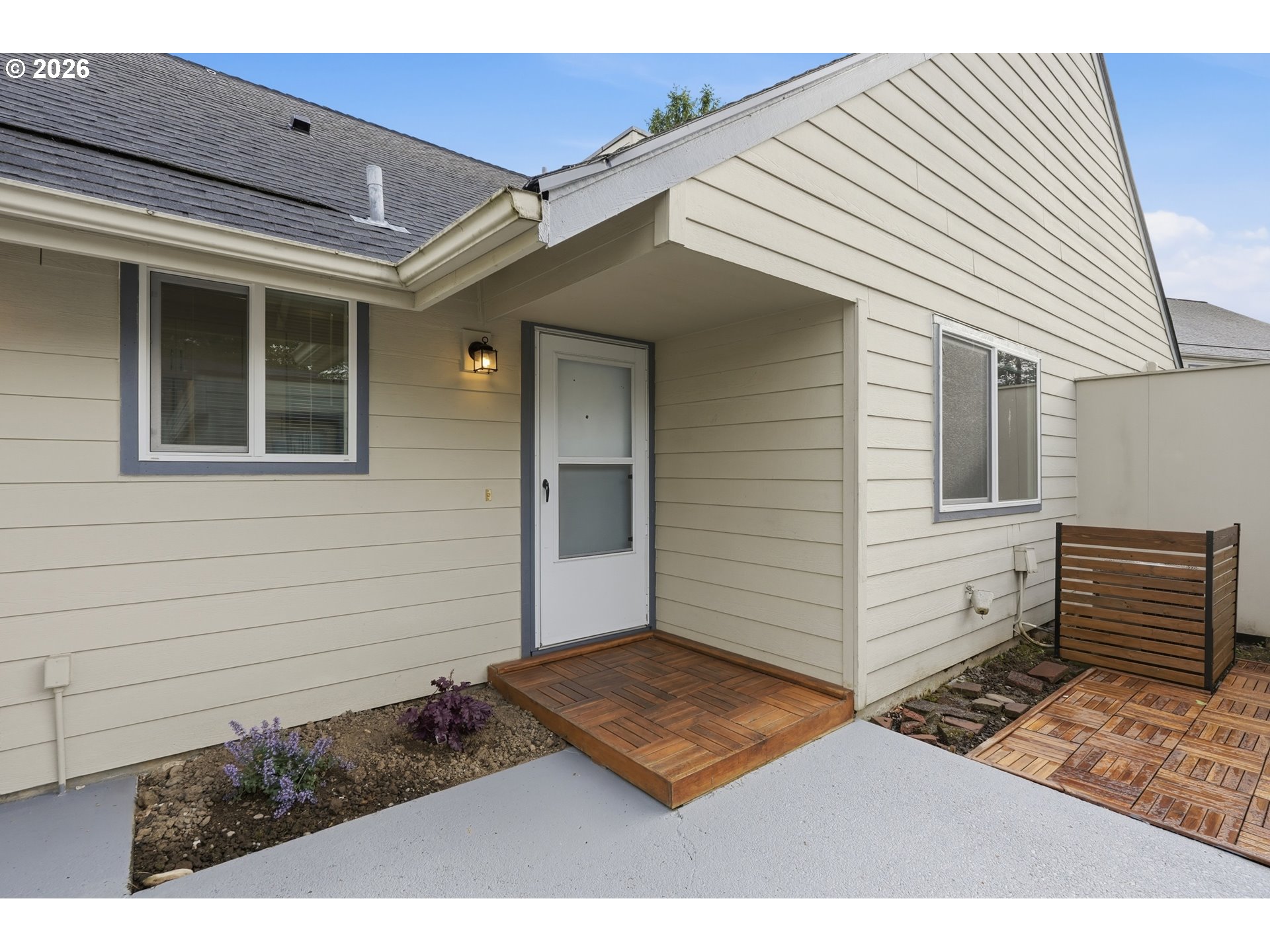 55 NE VILLAGE SQUIRE AVE 6