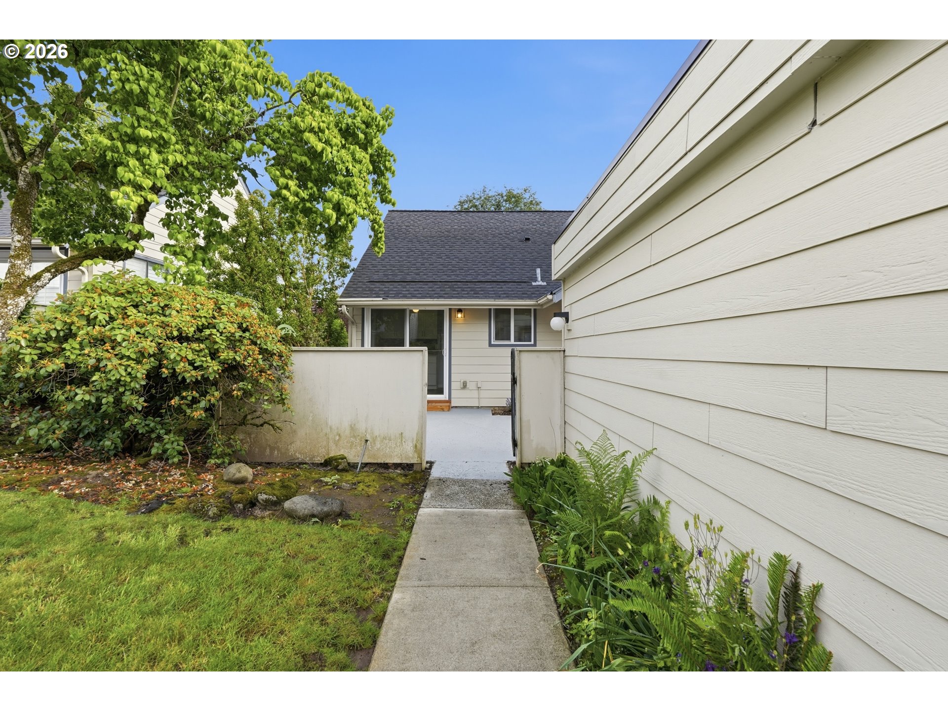 55 NE VILLAGE SQUIRE AVE 6
