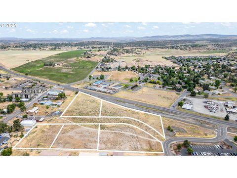 Hwy 97 Madras OR 97741