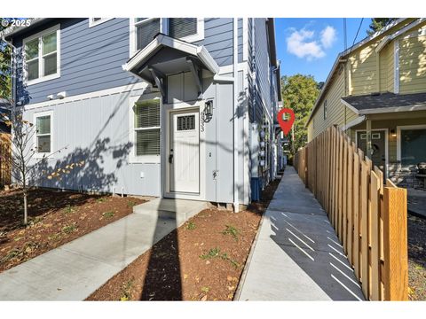 6539 SE WOODSTOCK BLVD Portland OR 97206