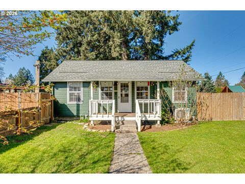 565 9TH ST Washougal WA 98671
