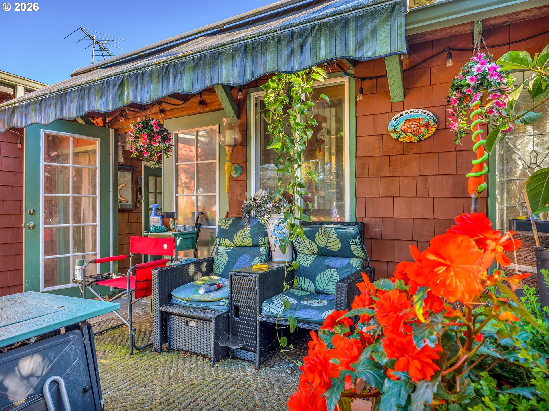521 HILLSIDE LOOP