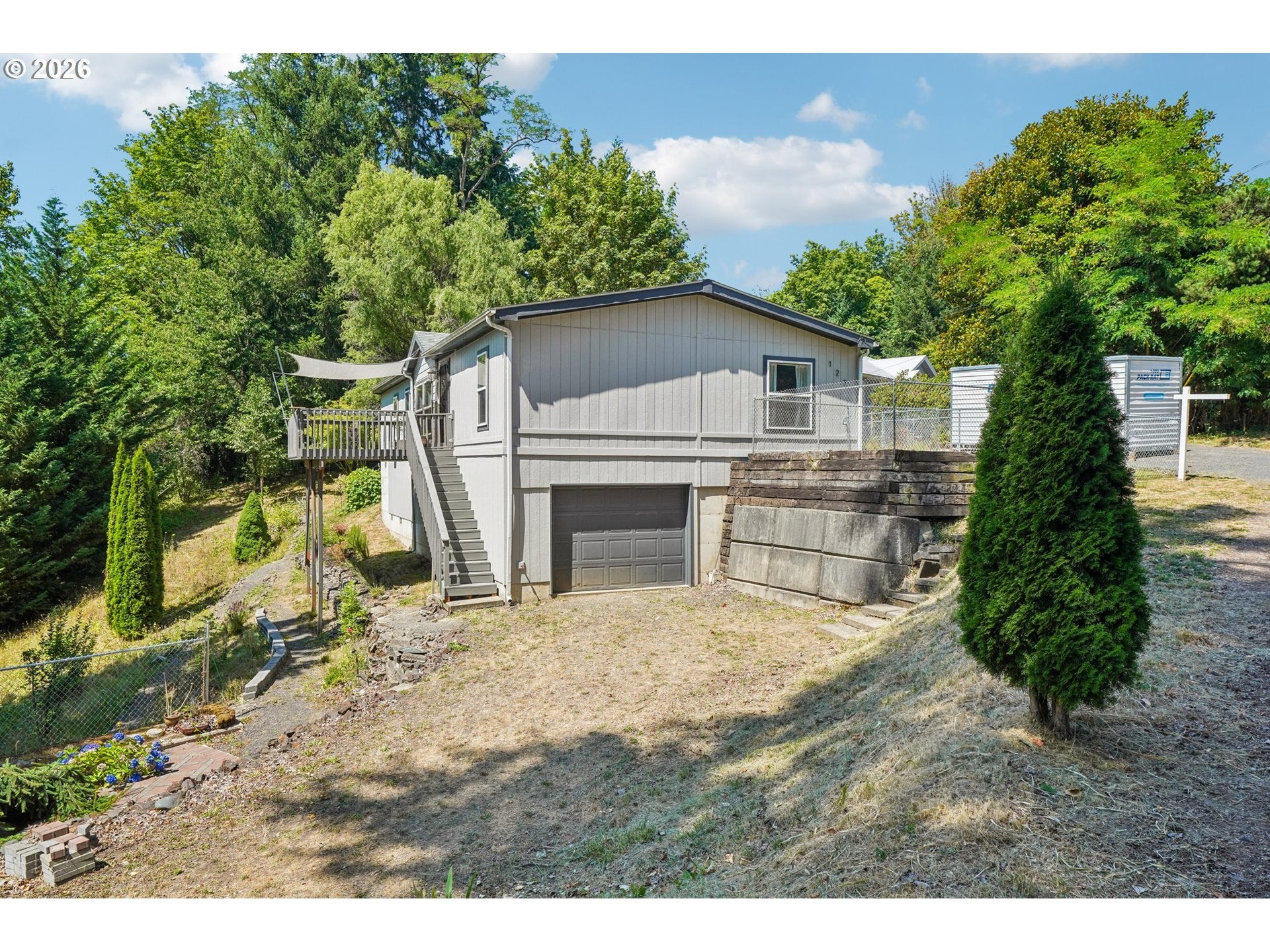 127 PIONEER AVE NE