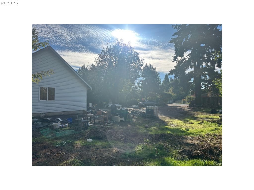 8615 SE ROOTS RD