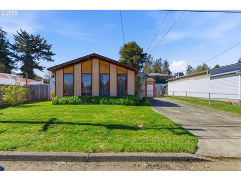 474 N WASSON ST Coos Bay OR 97420