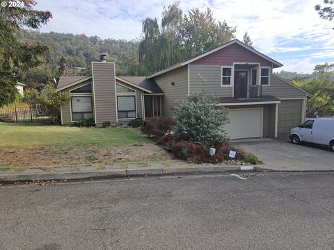 A home in Roseburg