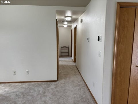 Tiny photo for 717 Creswood Dr, Creswell, OR 97426 (MLS # 552308286)