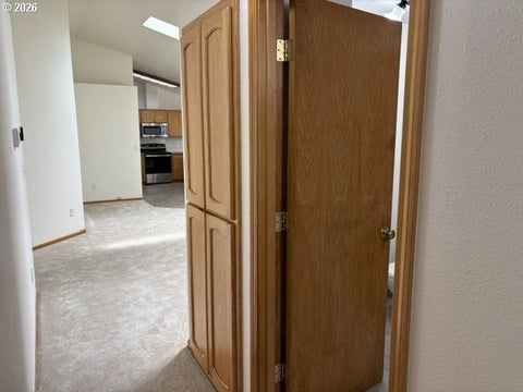 Tiny photo for 717 Creswood Dr, Creswell, OR 97426 (MLS # 552308286)