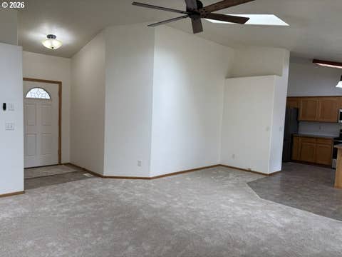 Tiny photo for 717 Creswood Dr, Creswell, OR 97426 (MLS # 552308286)