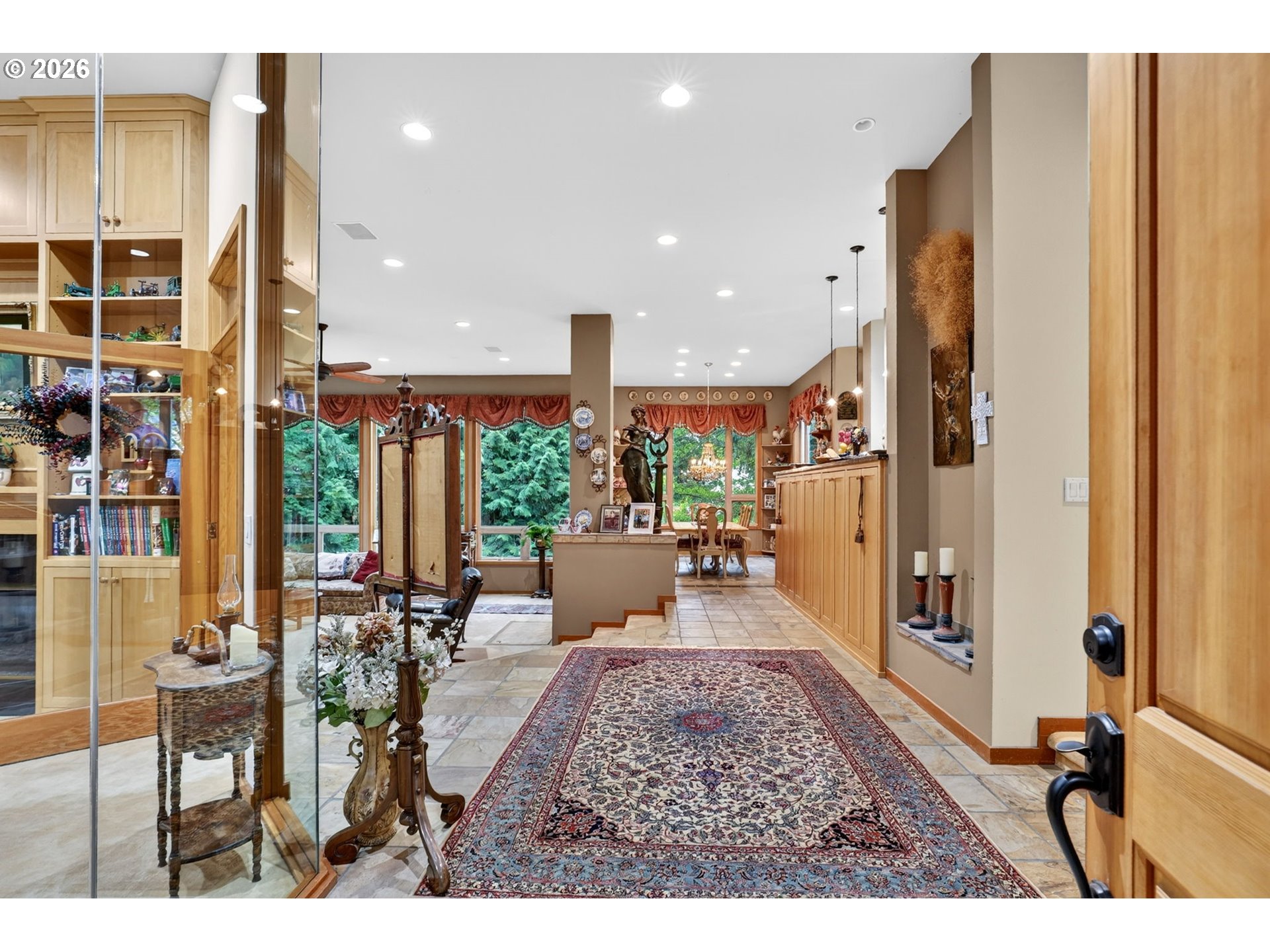 284 SE 41ST CT