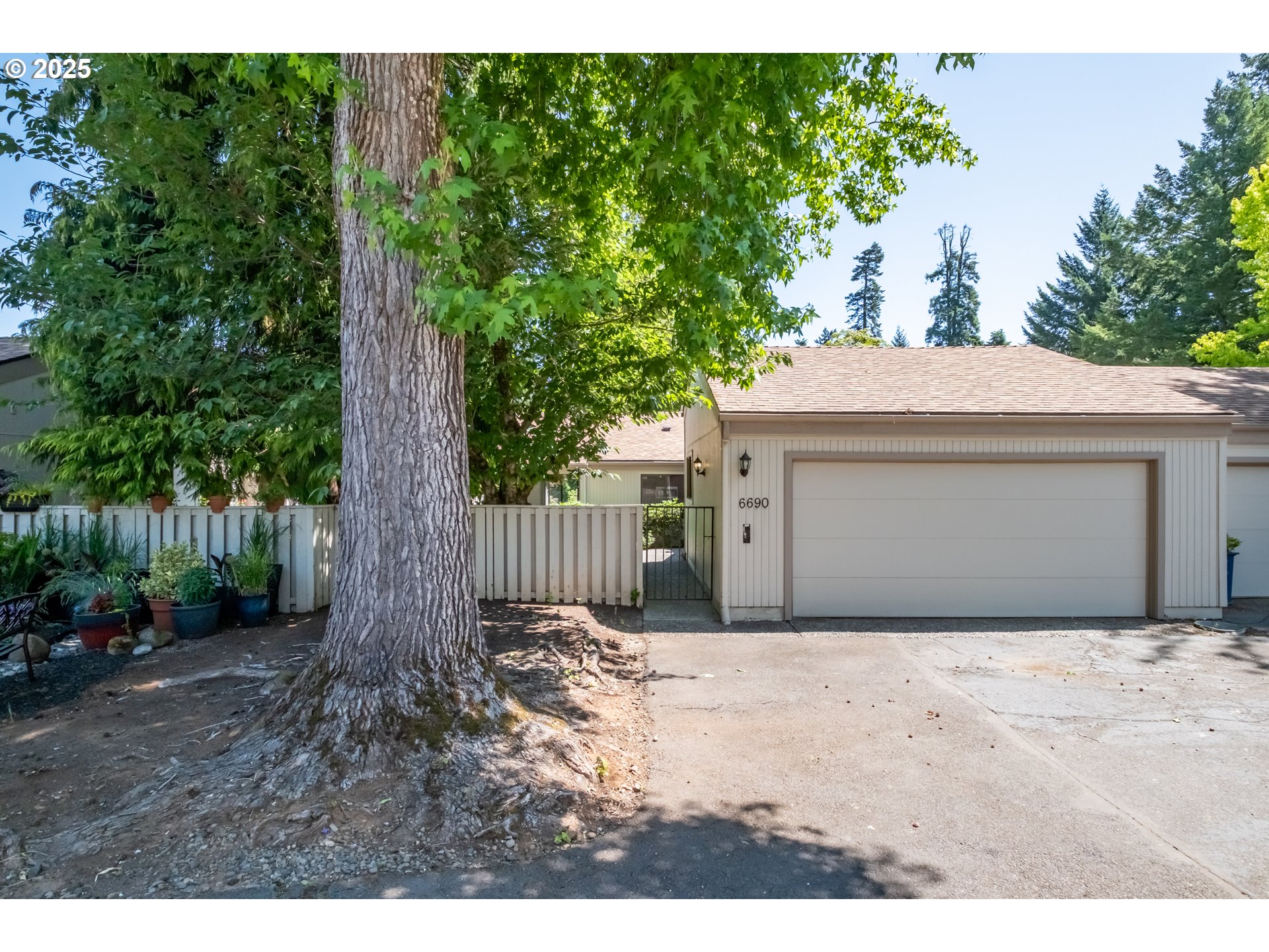 Salem, Oregon 97306, United States, 3 Bedrooms Bedrooms, ,2 BathroomsBathrooms,Residential,Pending,154988