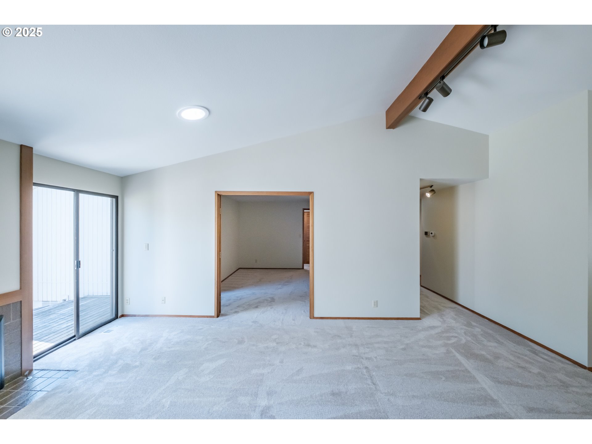 Salem, Oregon 97306, United States, 3 Bedrooms Bedrooms, ,2 BathroomsBathrooms,Residential,Pending,154988