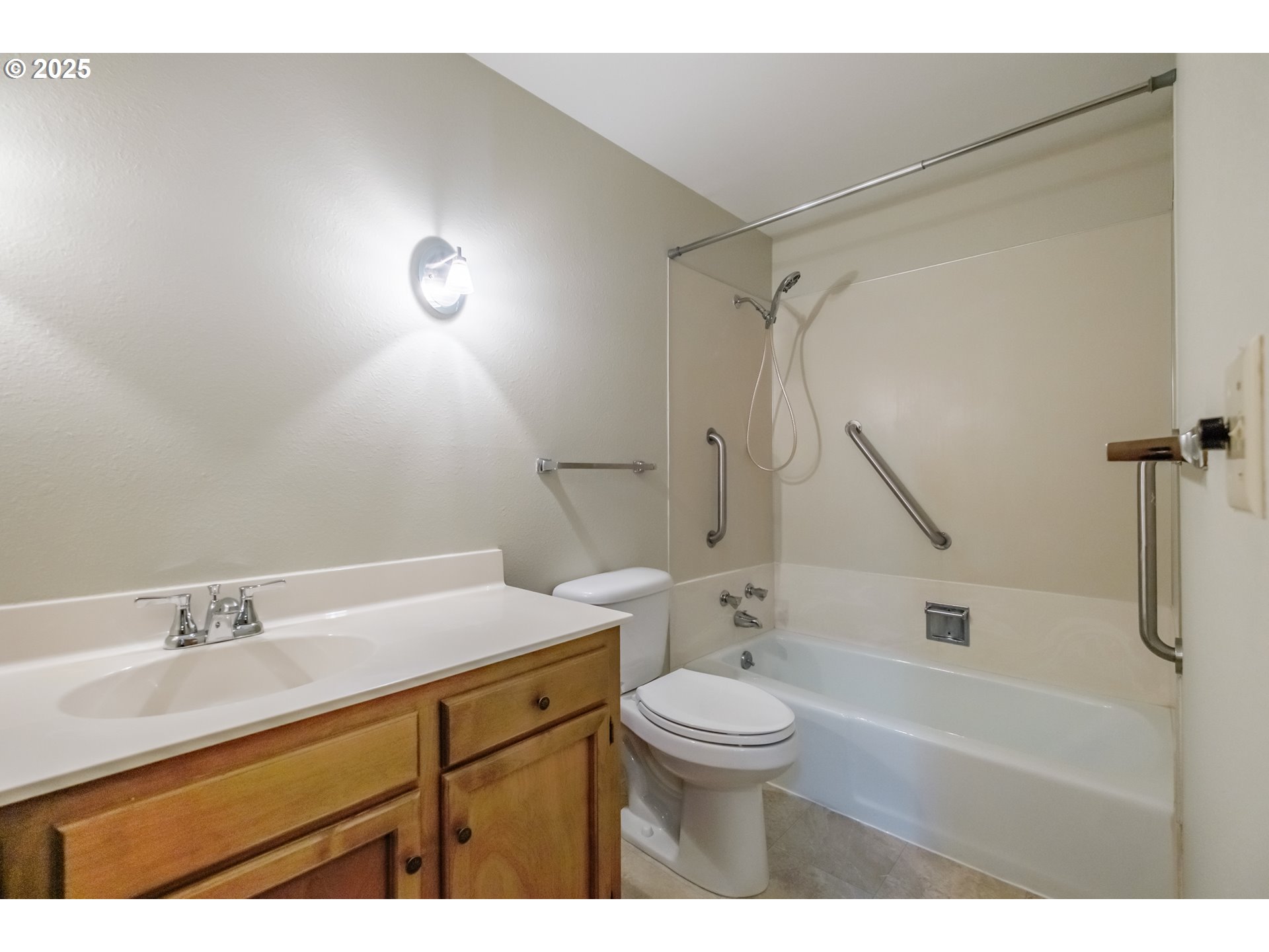 Salem, Oregon 97306, United States, 3 Bedrooms Bedrooms, ,2 BathroomsBathrooms,Residential,Pending,154988