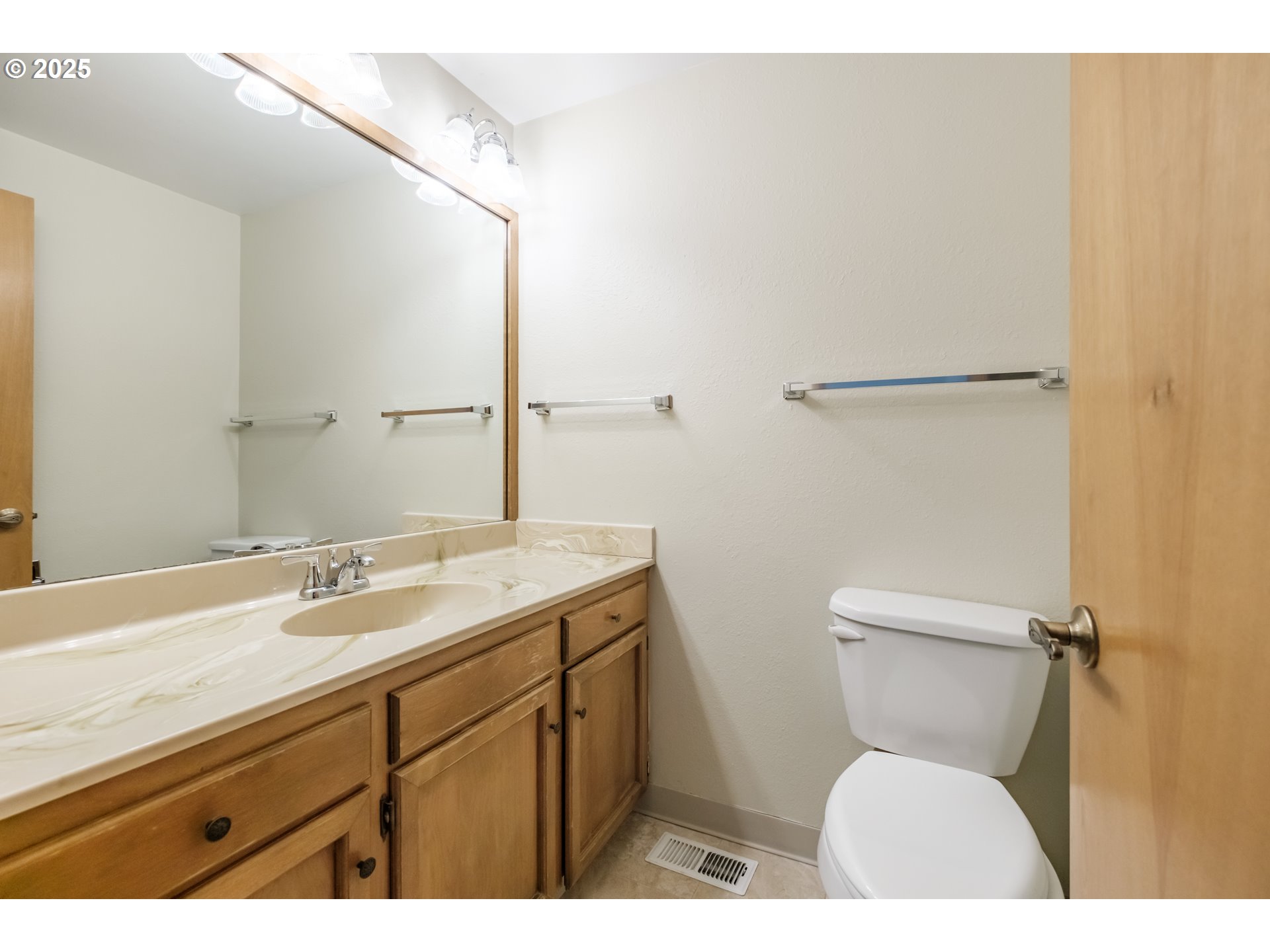 Salem, Oregon 97306, United States, 3 Bedrooms Bedrooms, ,2 BathroomsBathrooms,Residential,Pending,154988