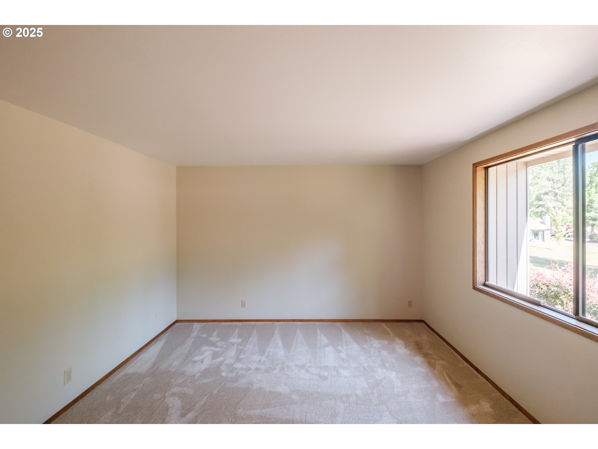 Salem, Oregon 97306, United States, 3 Bedrooms Bedrooms, ,2 BathroomsBathrooms,Residential,Pending,154988