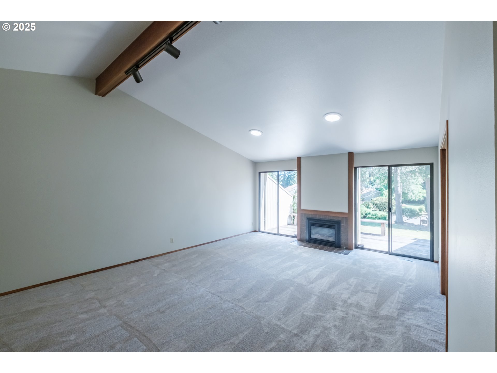 Salem, Oregon 97306, United States, 3 Bedrooms Bedrooms, ,2 BathroomsBathrooms,Residential,Pending,154988