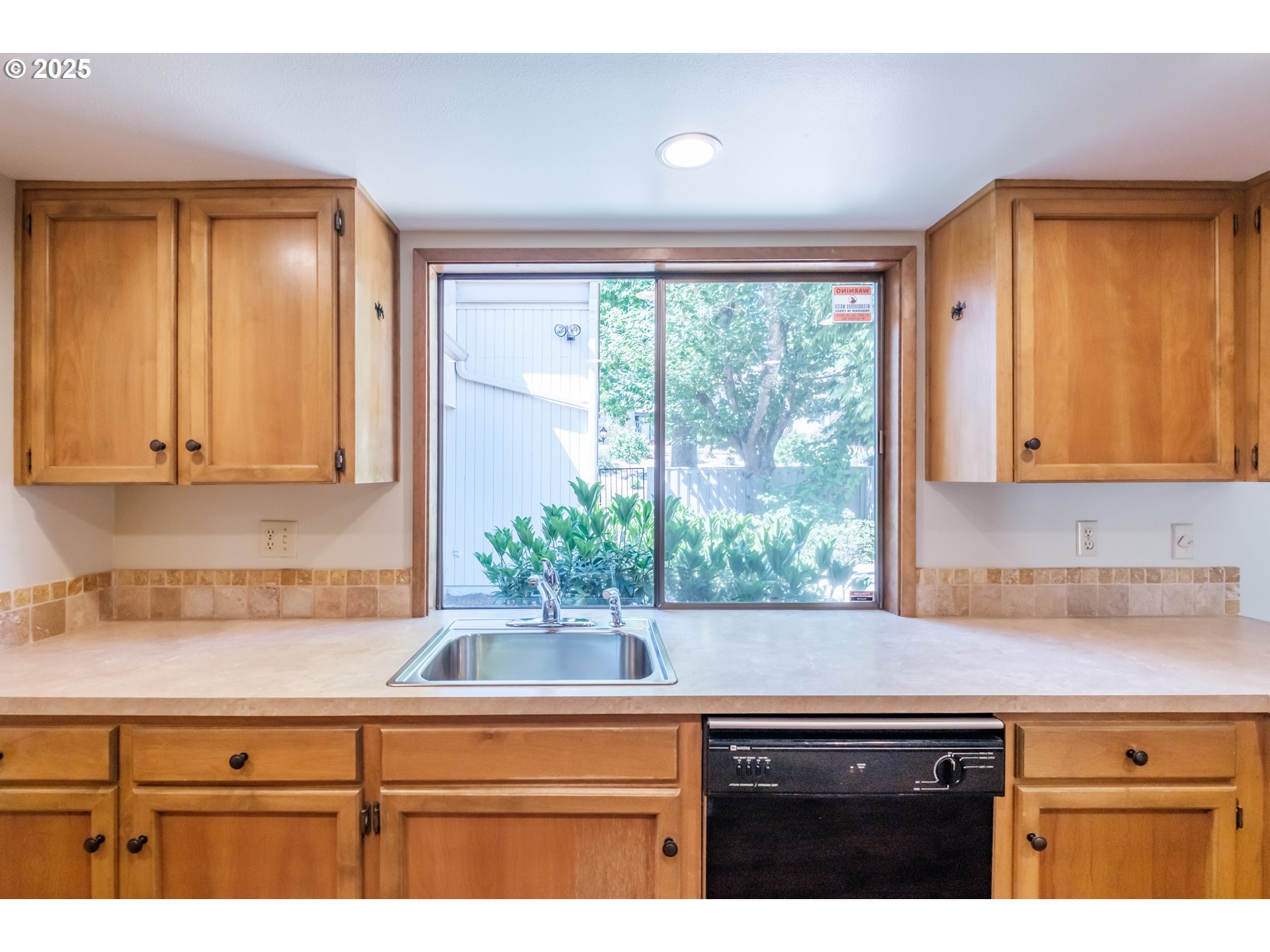 Salem, Oregon 97306, United States, 3 Bedrooms Bedrooms, ,2 BathroomsBathrooms,Residential,Pending,154988