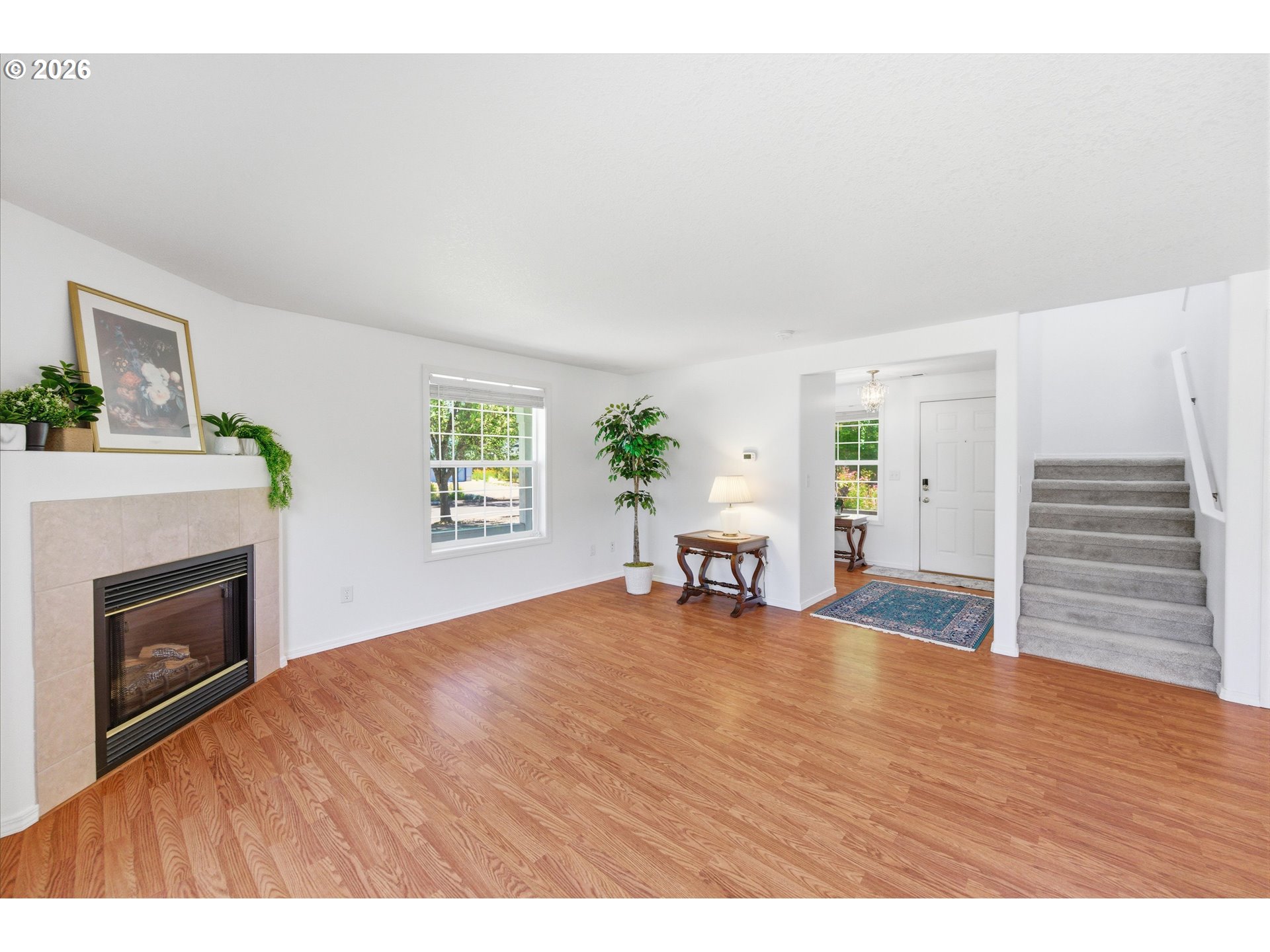 1411 NW CHARDONNAY DR