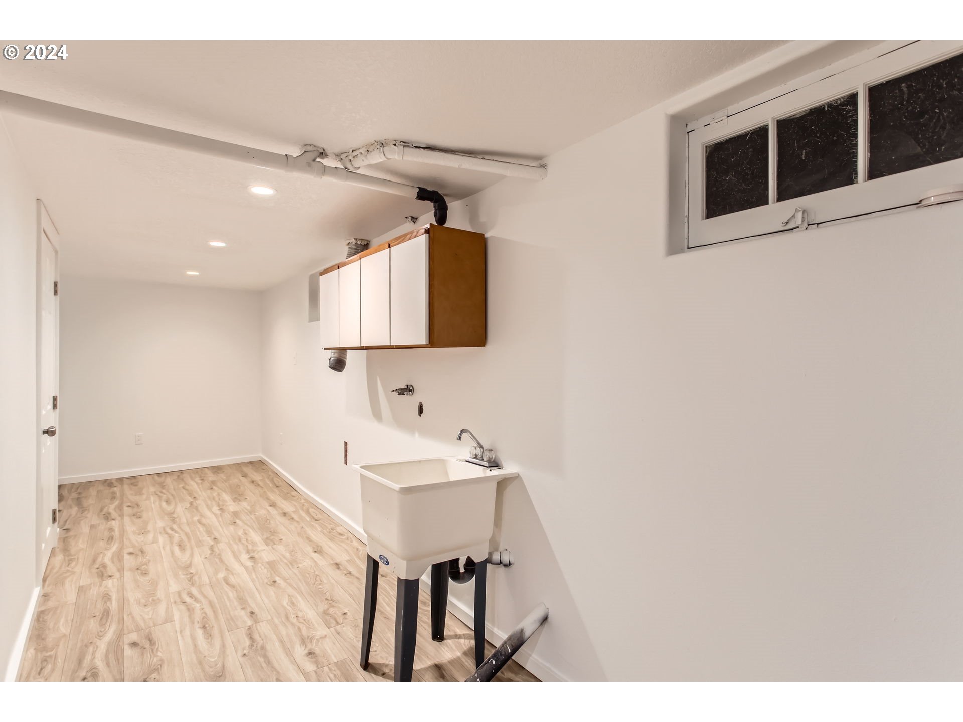 Portland, Oregon 97213, United States, 4 Bedrooms Bedrooms, ,2 BathroomsBathrooms,Residential,Active,32666