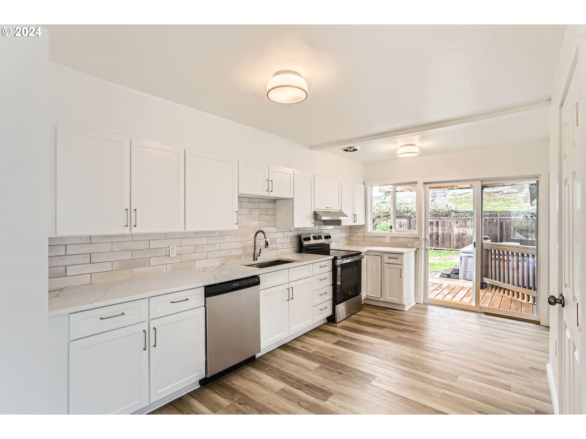 Portland, Oregon 97213, United States, 4 Bedrooms Bedrooms, ,2 BathroomsBathrooms,Residential,Active,32666