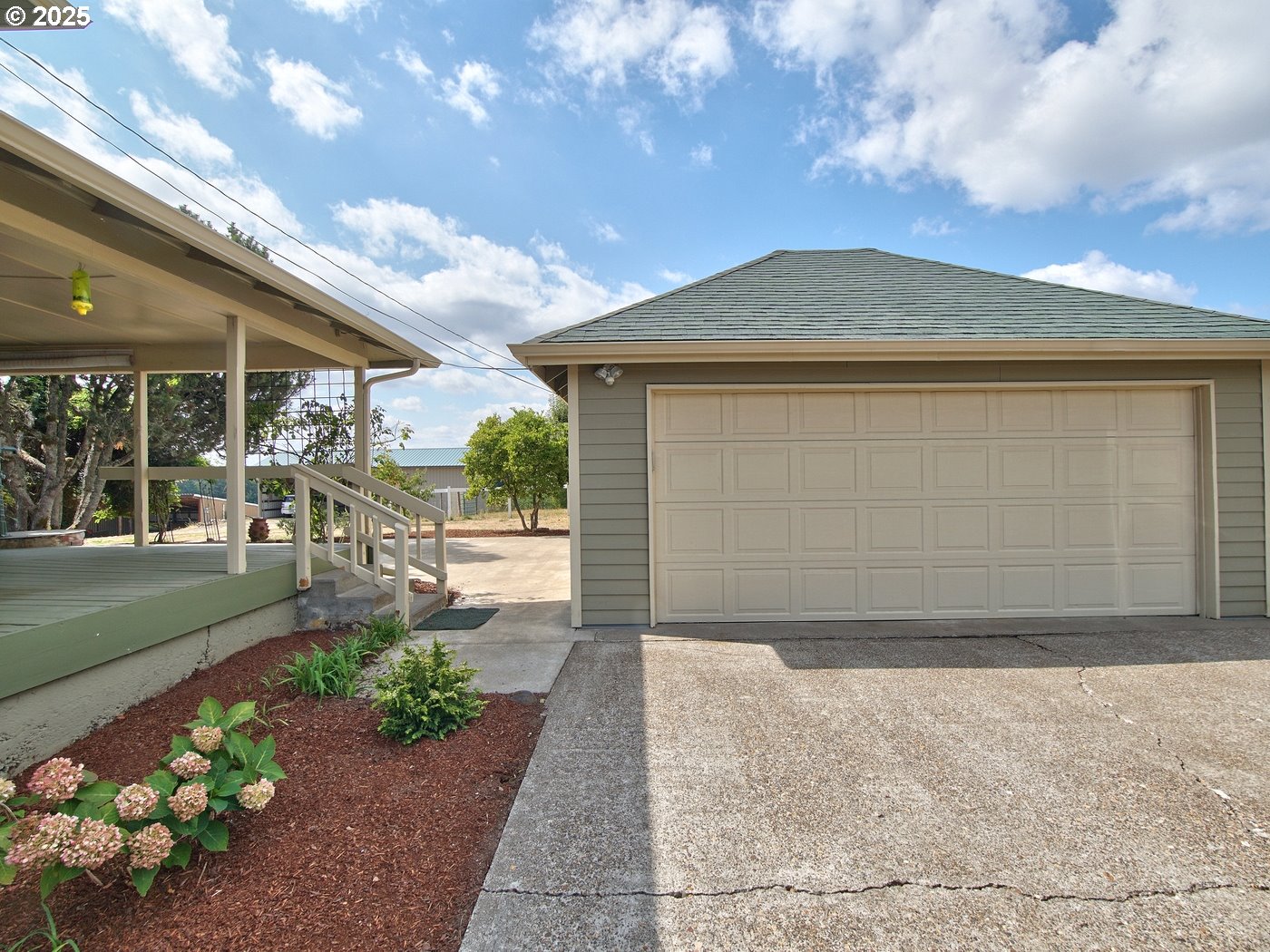 19945 NE RIBBON RIDGE RD