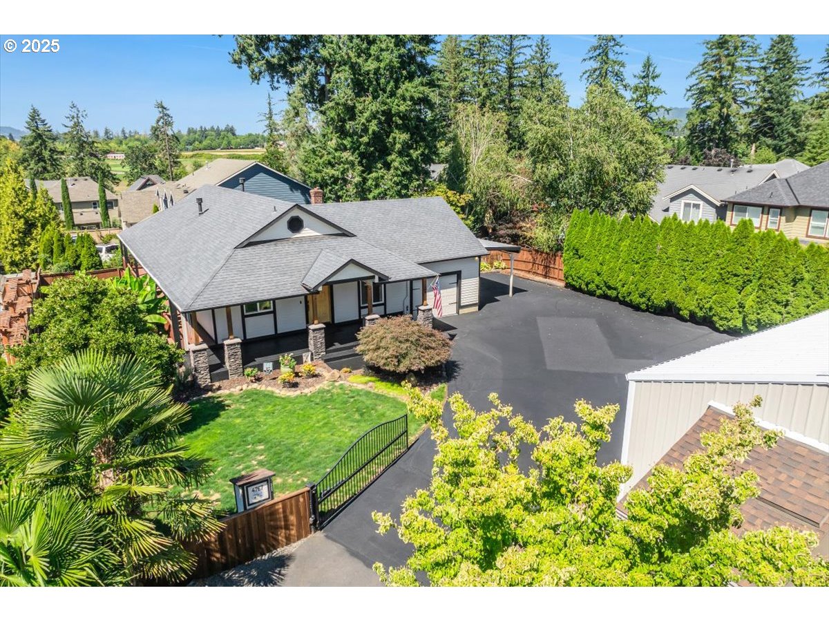 4767 CLUBHOUSE LN
