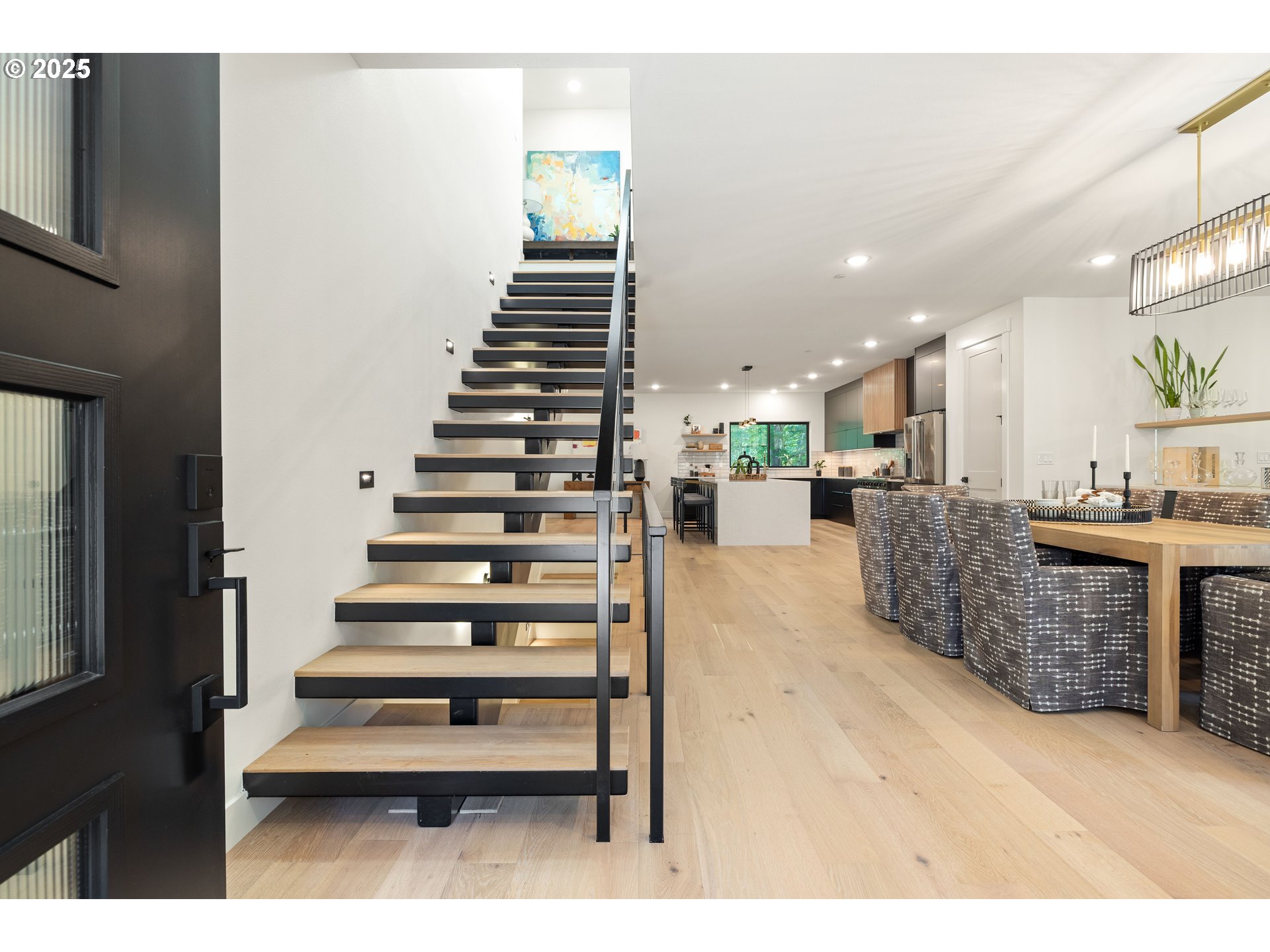 2475 NW BIRKENDENE ST