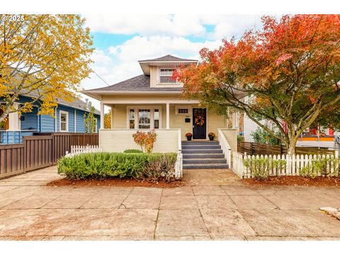 2225 SE 38TH AVE Portland OR 97214