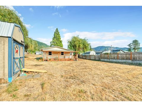 Tiny photo for 449 N D St, Lowell, OR 97452 (MLS # 680011657)