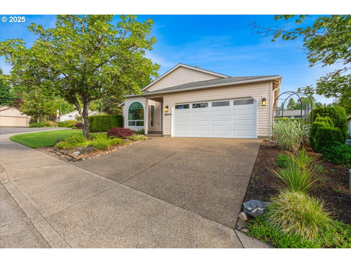 Portland, Oregon 97224, United States, 2 Bedrooms Bedrooms, ,2 BathroomsBathrooms,Residential,Pending,136436