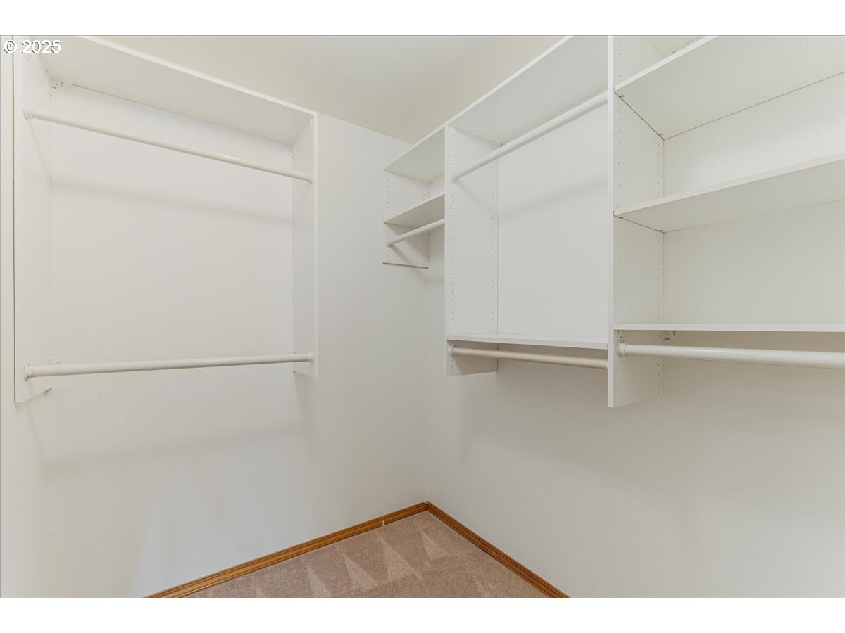 Portland, Oregon 97224, United States, 2 Bedrooms Bedrooms, ,2 BathroomsBathrooms,Residential,Pending,136436