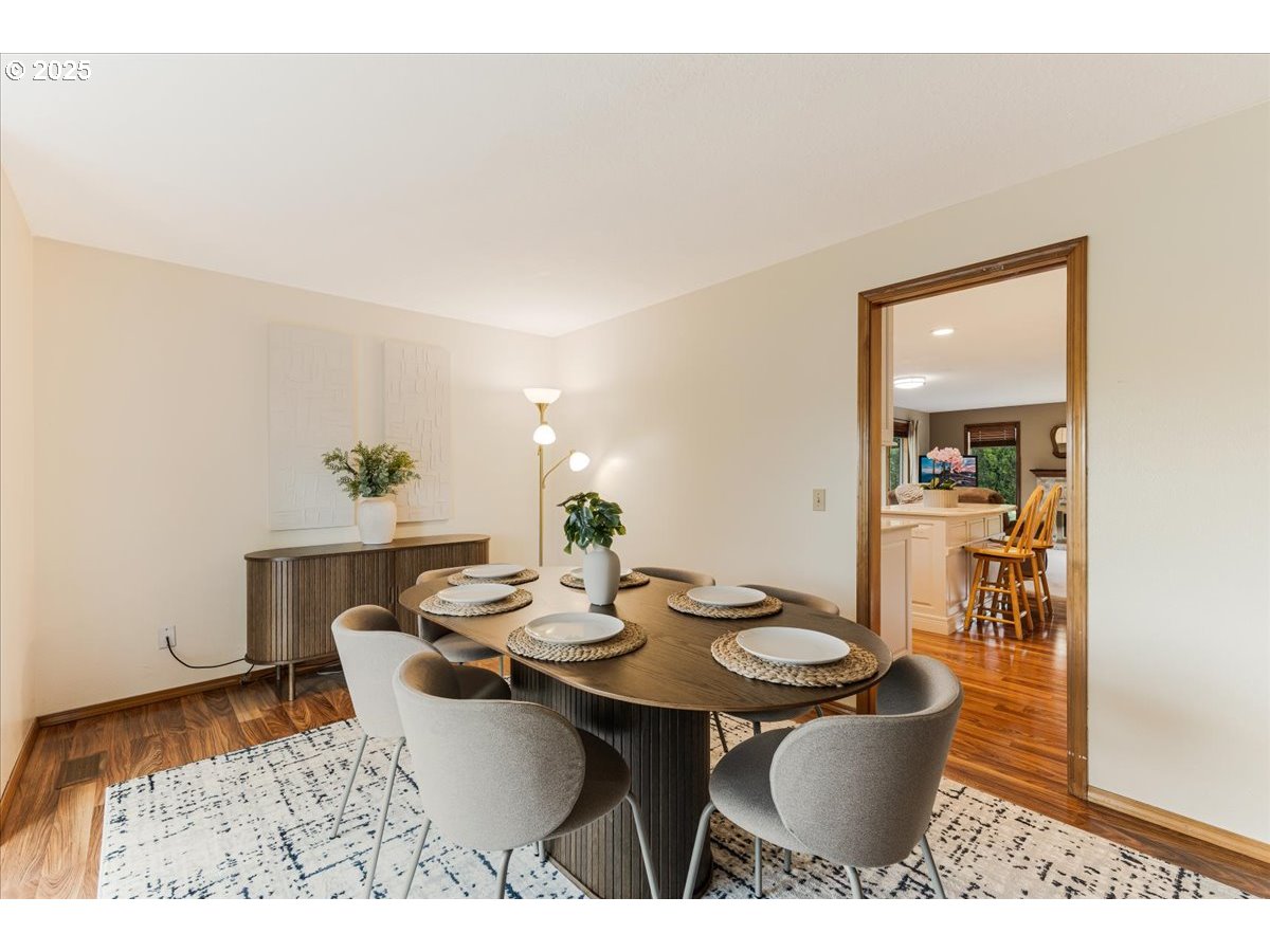 Portland, Oregon 97224, United States, 2 Bedrooms Bedrooms, ,2 BathroomsBathrooms,Residential,Pending,136436