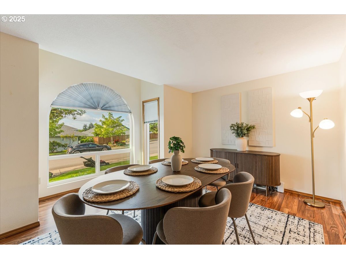 Portland, Oregon 97224, United States, 2 Bedrooms Bedrooms, ,2 BathroomsBathrooms,Residential,Pending,136436