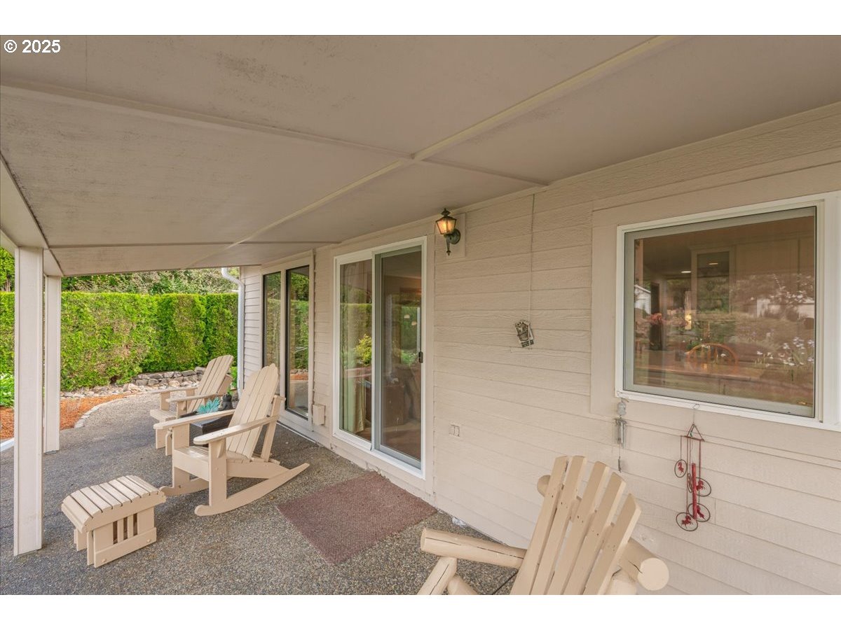 Portland, Oregon 97224, United States, 2 Bedrooms Bedrooms, ,2 BathroomsBathrooms,Residential,Pending,136436